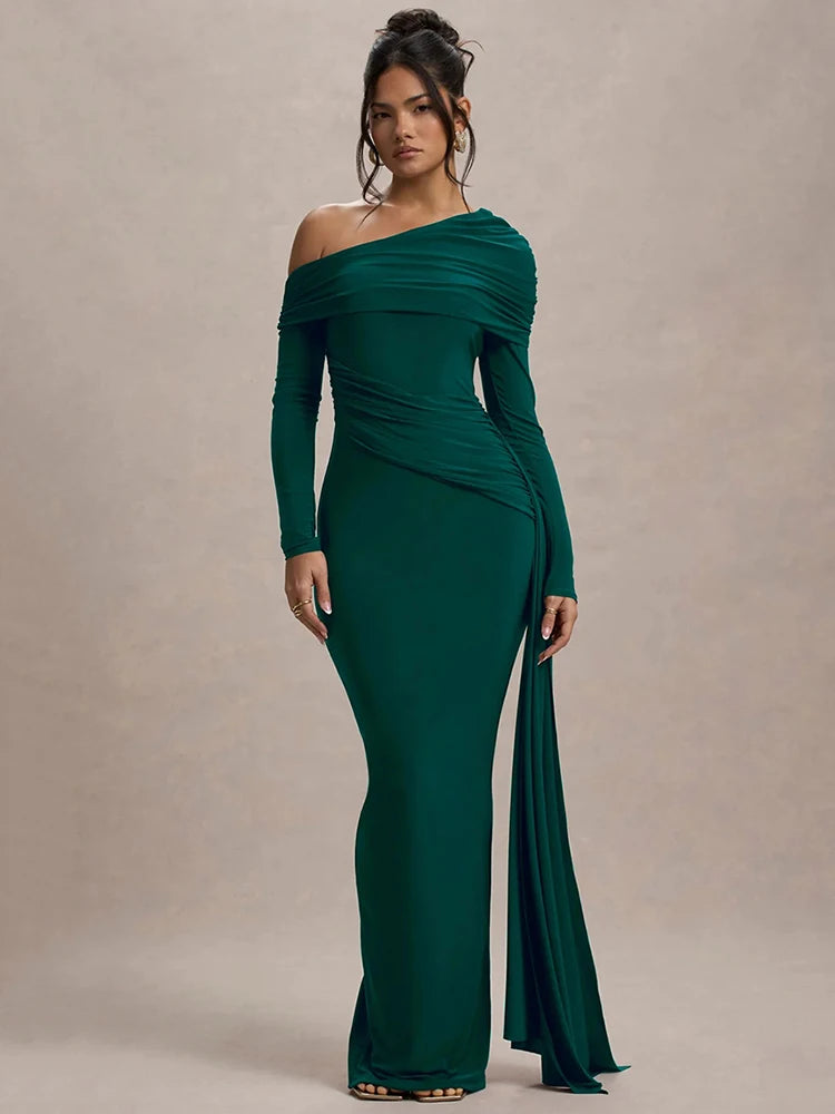 green emerald velvet dress Cue The Camera Flashes Dress In Green